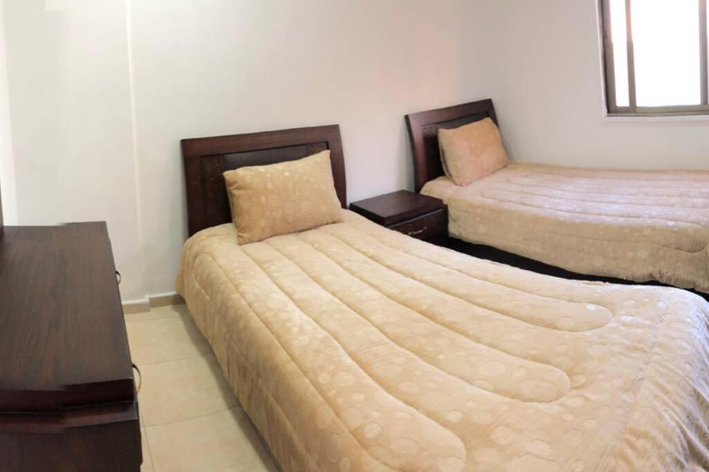 עמאן Apt 4 Rent/A Quiet Neighborhood Close To Services מראה חיצוני תמונה